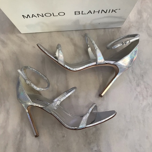 Manolo Blahnik Shoes - Manolo Blanik Bombita Holographic Heels 👠